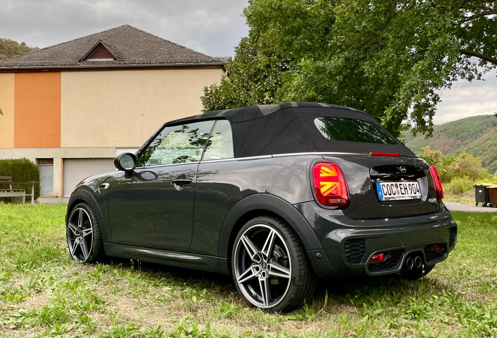 MINI Cooper S Cabrio JCW AC-SCHNITZER F57 Union Flag