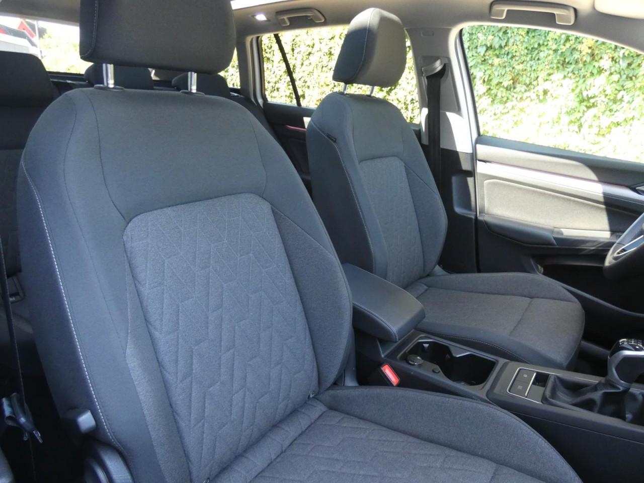 Volkswagen Golf VIII Variant 2.0 TDI Life LED Pano AHK SHZ, миниатюра 4