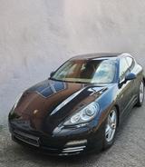 Porsche Hallo ich verkaufe einen sehr schönen schw... - Porsche Panamera in Karlsruhe