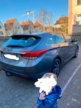 Hyundai i40 cw 1.6 GDI FIFA World Cup EDITION FIFA W... - Hyundai i40 mit Benzin-Antrieb: Kombi, 1.6