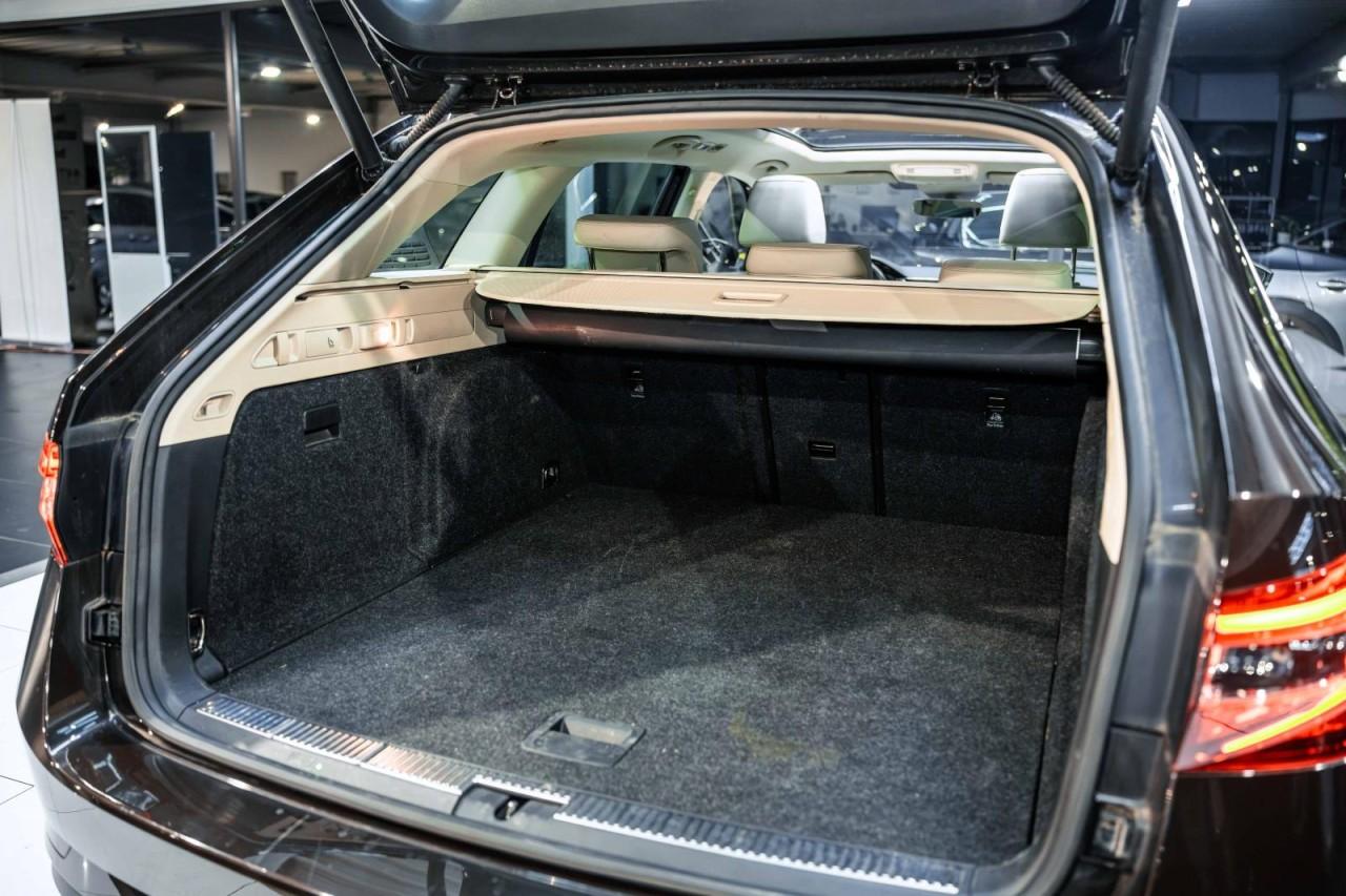 Skoda Superb Combi L&K 2.0 TDI 190 ch DSG 4x4 / Toit panoramique / Canton / Sièges ventilés / Chauffage auxiliaire