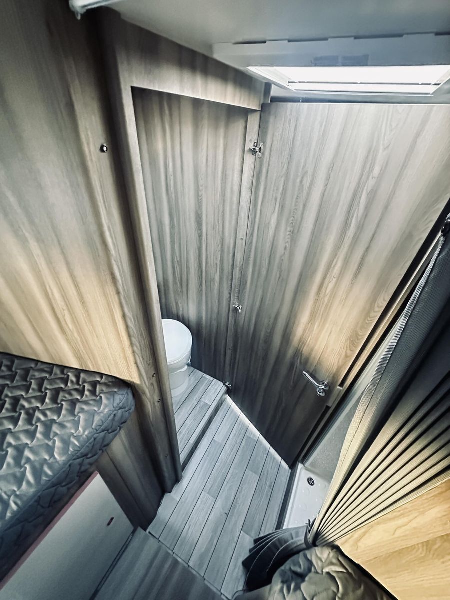 Fahrzeugabbildung Roller Team Kronos 287 TL Ford