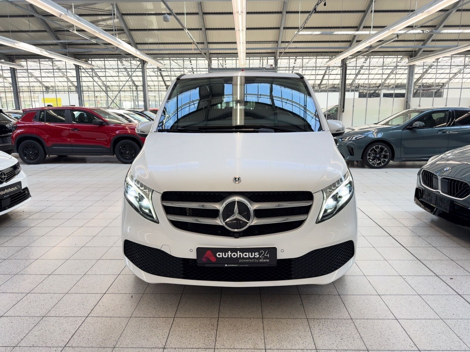 Mercedes-Benz V 220 d Avantgarde lang 360° LED Burmester foto 2