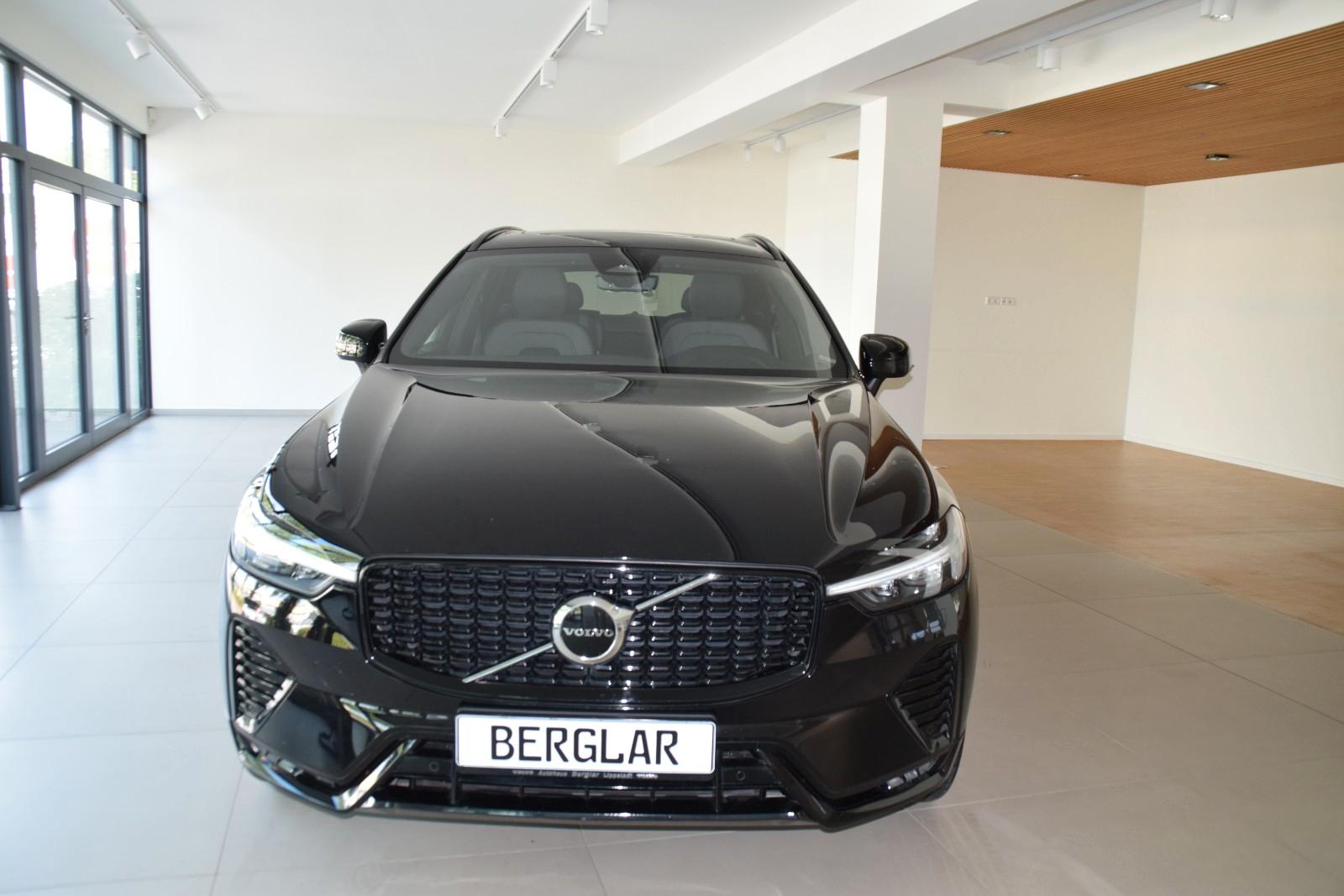 Volvo XC60 B4 D Plus Dark/SHZ/Pano/BLIS/21"-LM