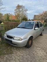 Ford Fiesta Ghia 2 Türer - gebrauchte Ford Fiesta aus dem Jahr 1998