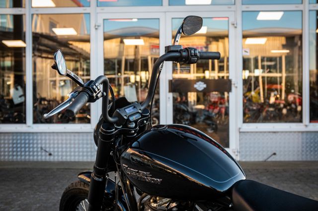 Fahrzeugabbildung Harley-Davidson STREET BOB FXBB SOFTAIL - JEKILL & HYDE -