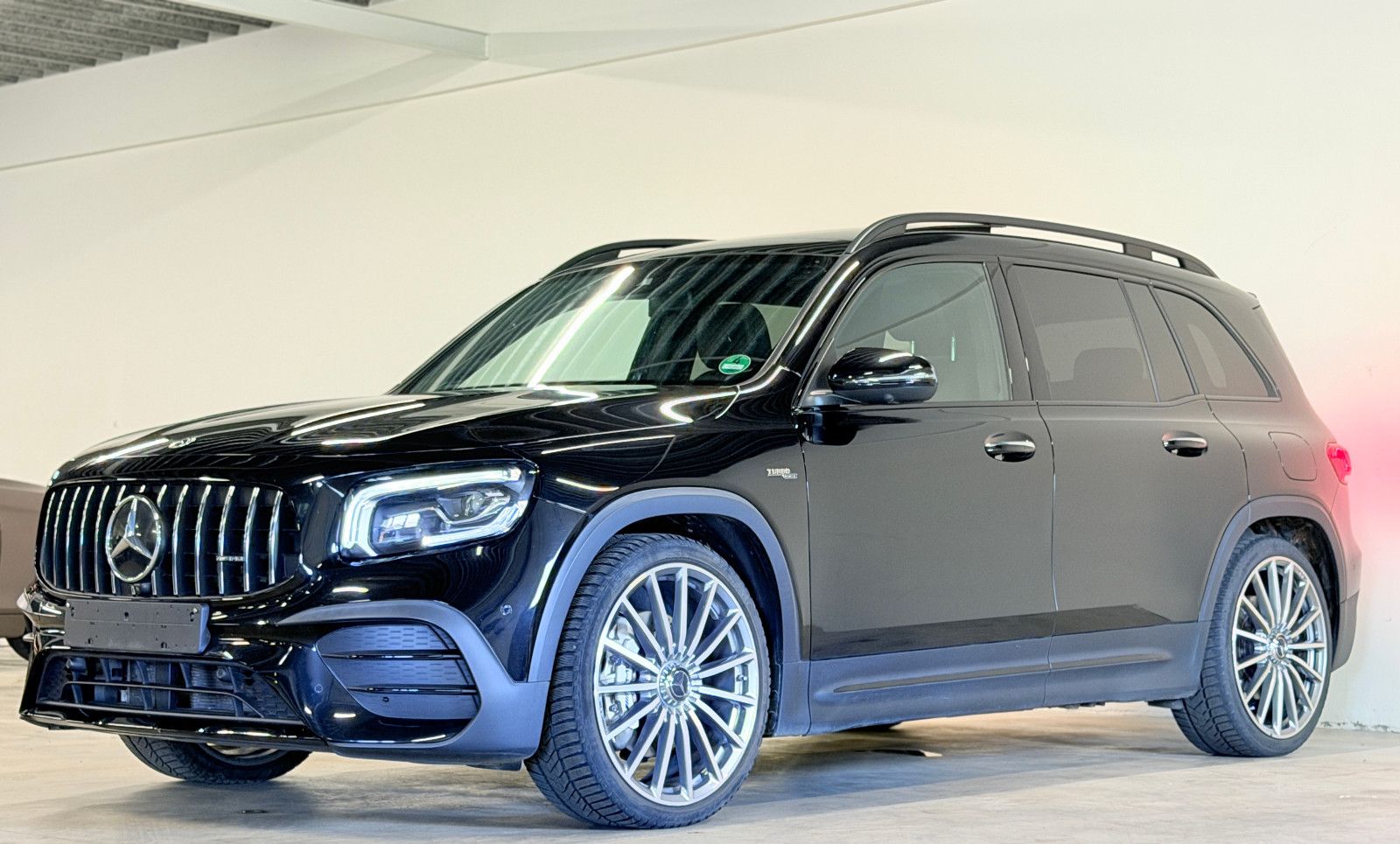 MERCEDES-BENZ GLB 35 AMG 4Matic 7 seats