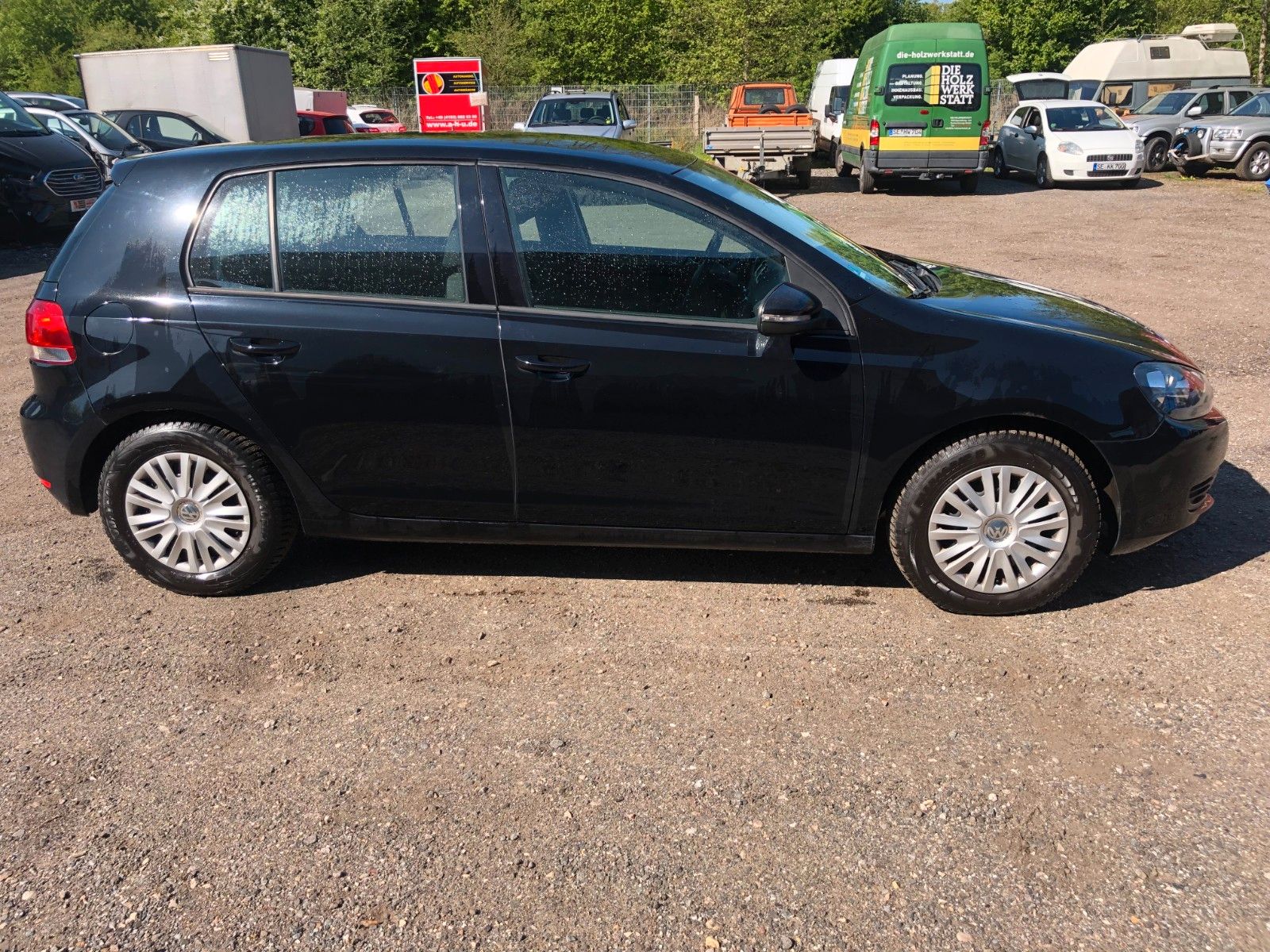 Fahrzeugabbildung Volkswagen Golf VI Trendline leichter Blechschaden
