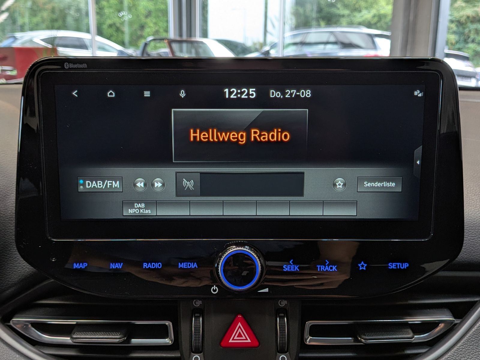 Fahrzeugabbildung Hyundai i30 1.5 T-GDI DCT Trend MHEV Cam Navi LED-Paket