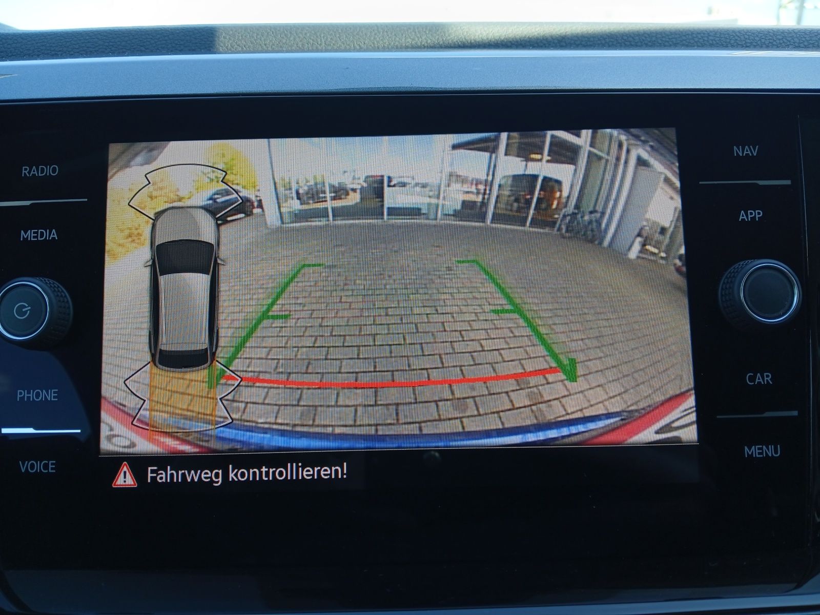 Fahrzeugabbildung Volkswagen Taigo TSI Style DSG Matrix AHK AID ACC RFK SH LM