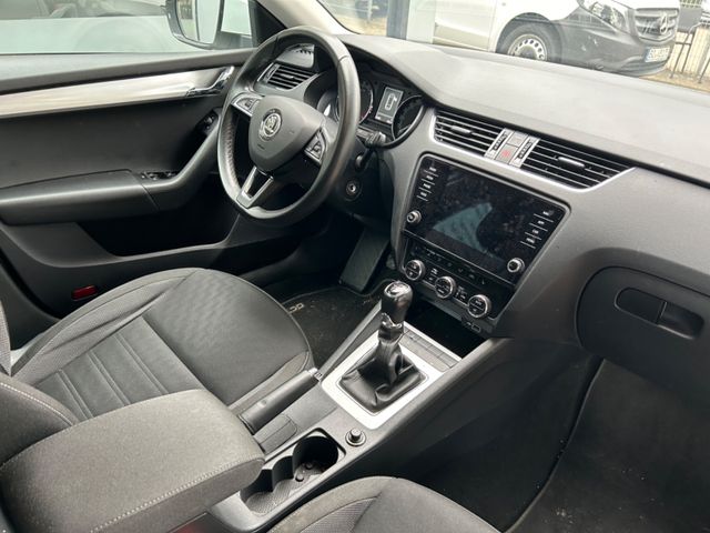 Fahrzeugabbildung Skoda Octavia Combi 1.6 TDI +Navi+CarPlay+SHZ+BT+USB