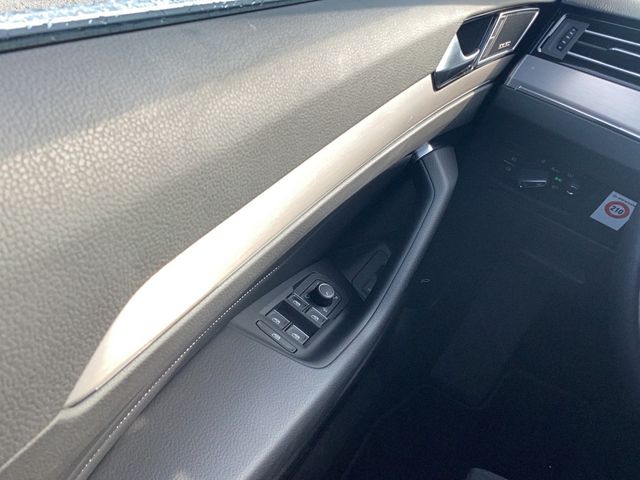 Passat Variant 2.0TDI DSG 4Motion Elegance AHK
