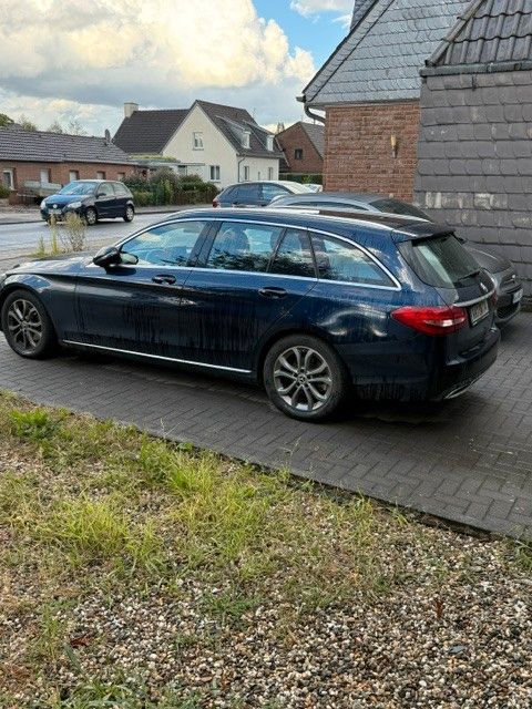 Image of Mercedes-Benz C 200