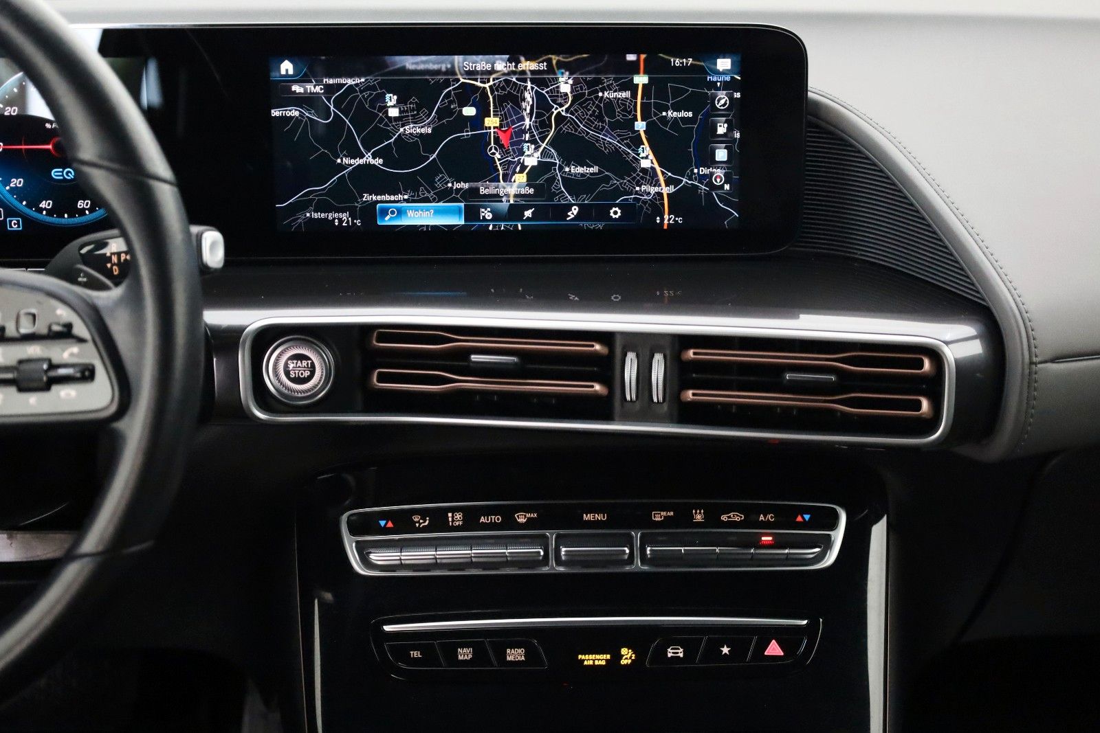 Fahrzeugabbildung Mercedes-Benz EQC 400 4Matic,Leder,Navi,LED,SH,Kamera,AHK