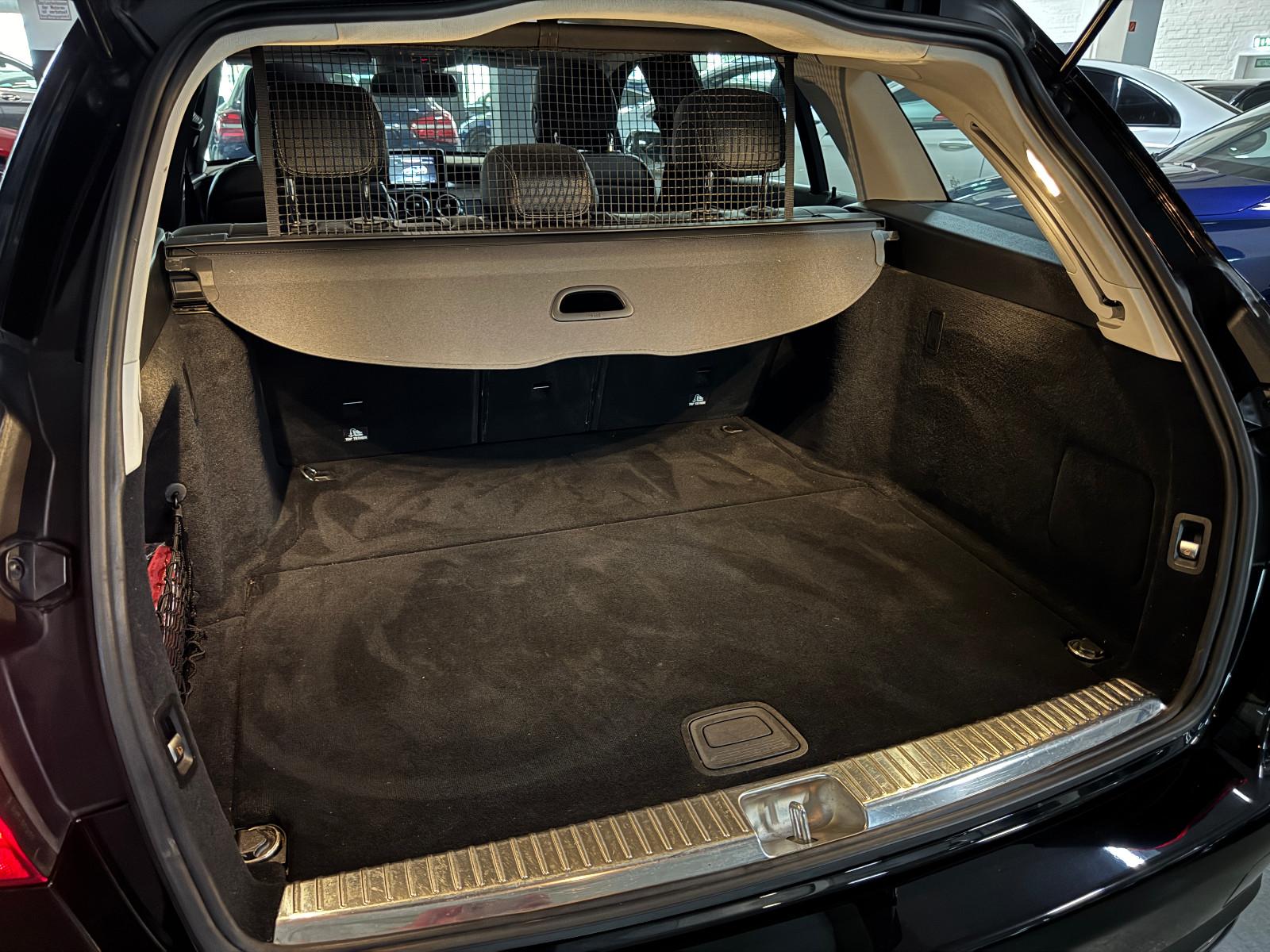 Mercedes-Benz C 180 T CGI 9GT 2X AVANTGARDE PANO ILS NAVI AHK