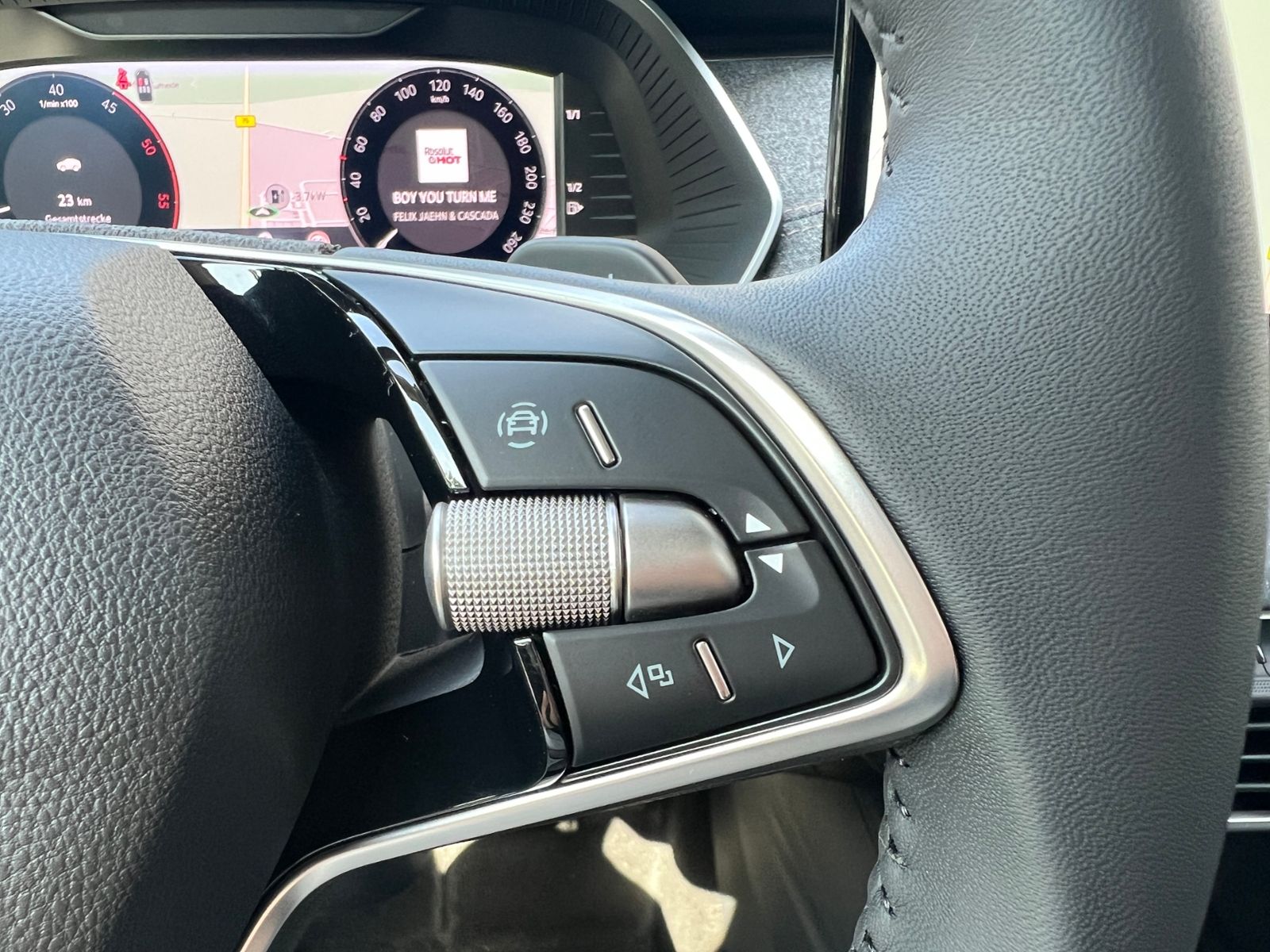 Fahrzeugabbildung SKODA Octavia Combi Balance 2.0 TDI DSG *AHK,Rückfahrk