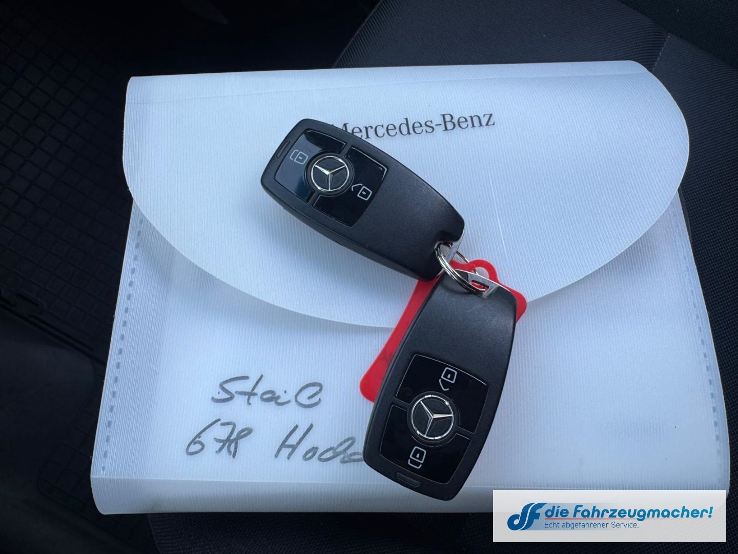 Fahrzeugabbildung Mercedes-Benz Sprinter 317 CDI L3 Pritsche Plane Navi Apple Ca
