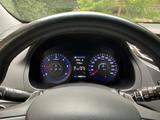 Hyundai i40 1.7 CRDi PREMIUM: DCT/NAVI/KAM/SHZ/AHK/DAB - Hyundai: Limousine, 40