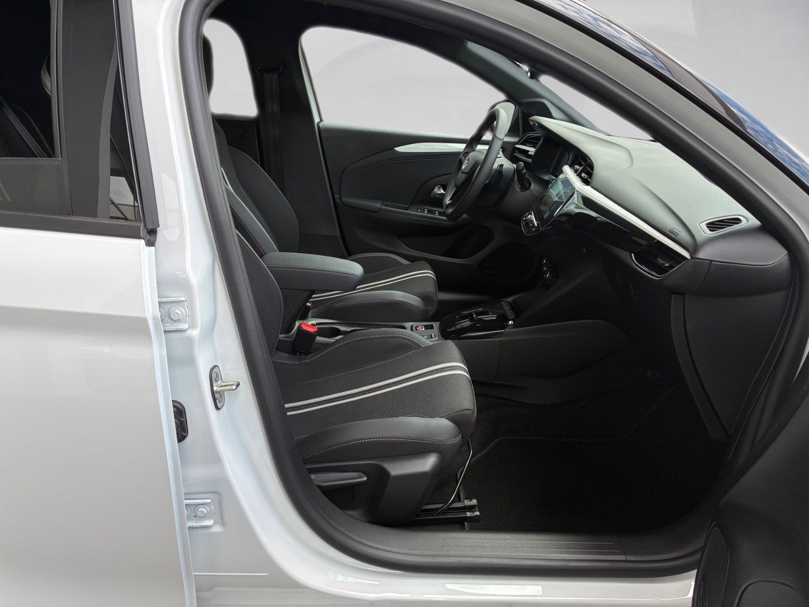 Fahrzeugabbildung Opel Corsa F GS 100PS Automatik/Kamera/Navi!