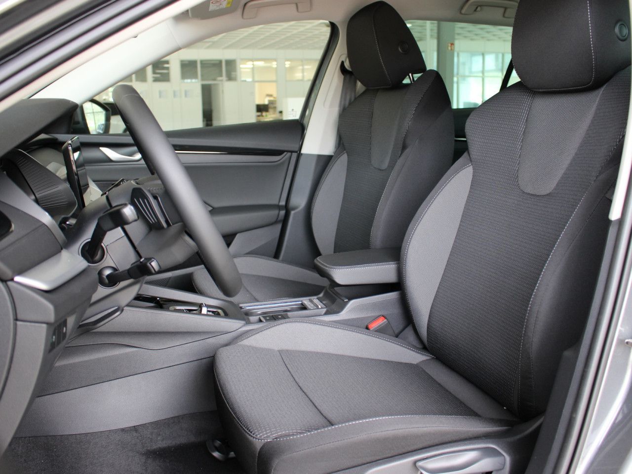 Fahrzeugabbildung SKODA Octavia 1.5 TSI mHEV Selection AHK/ACC/RFK/APP
