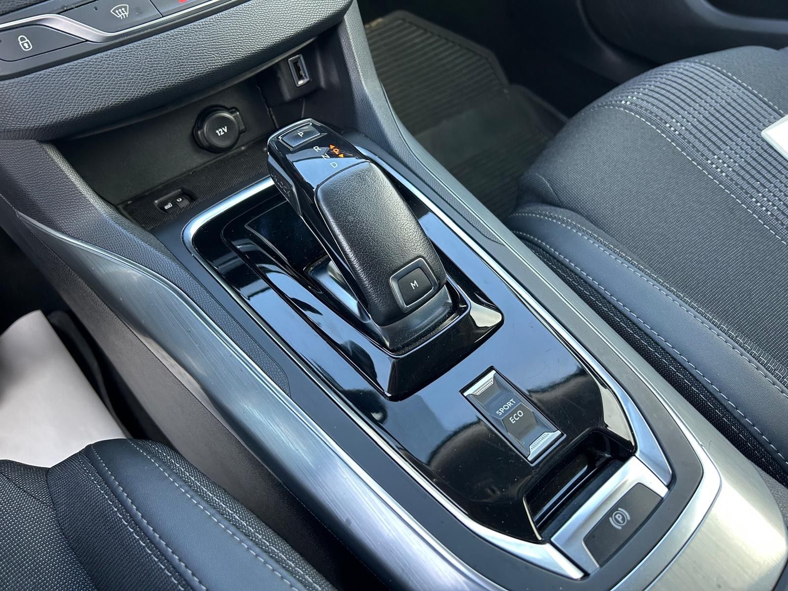 Fahrzeugabbildung Peugeot 308 SW Allure°Automatik°AHK°Kamera°Navi°1.Hand°