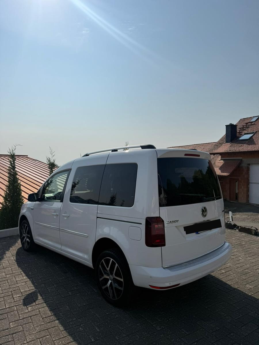 Volkswagen Caddy 2,0TDI 110kW BMT 4MOT DSG XTRA 5-Sitze...