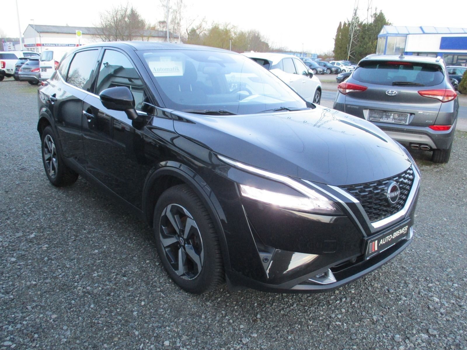 Fahrzeugabbildung Nissan Qashqai 1,3 DIG-T Xtronic N-Connecta