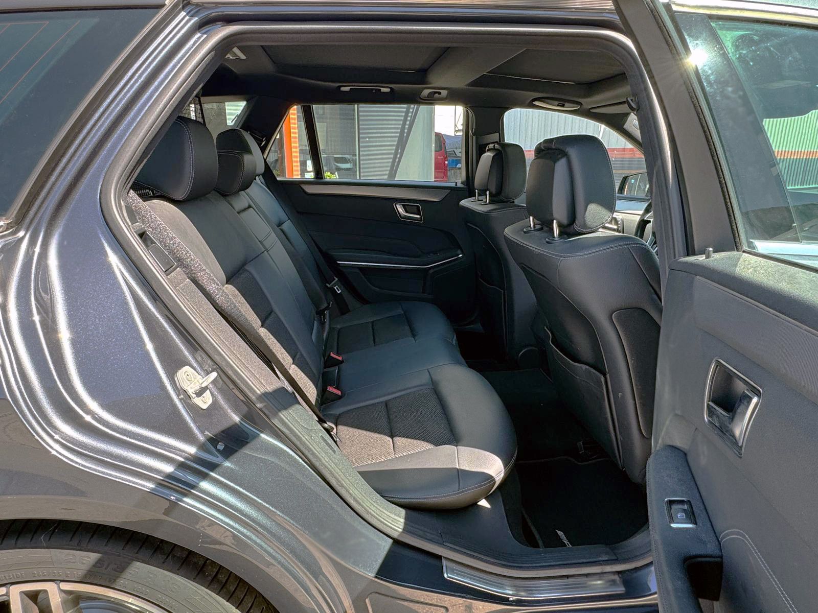 Fahrzeugabbildung Mercedes-Benz E 350 Avantgarde Bluetec MwSt. AHK 360° H&K  ACC