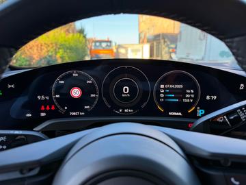 صورة مصغرة 16 لـ 2020 Porsche TAYCAN