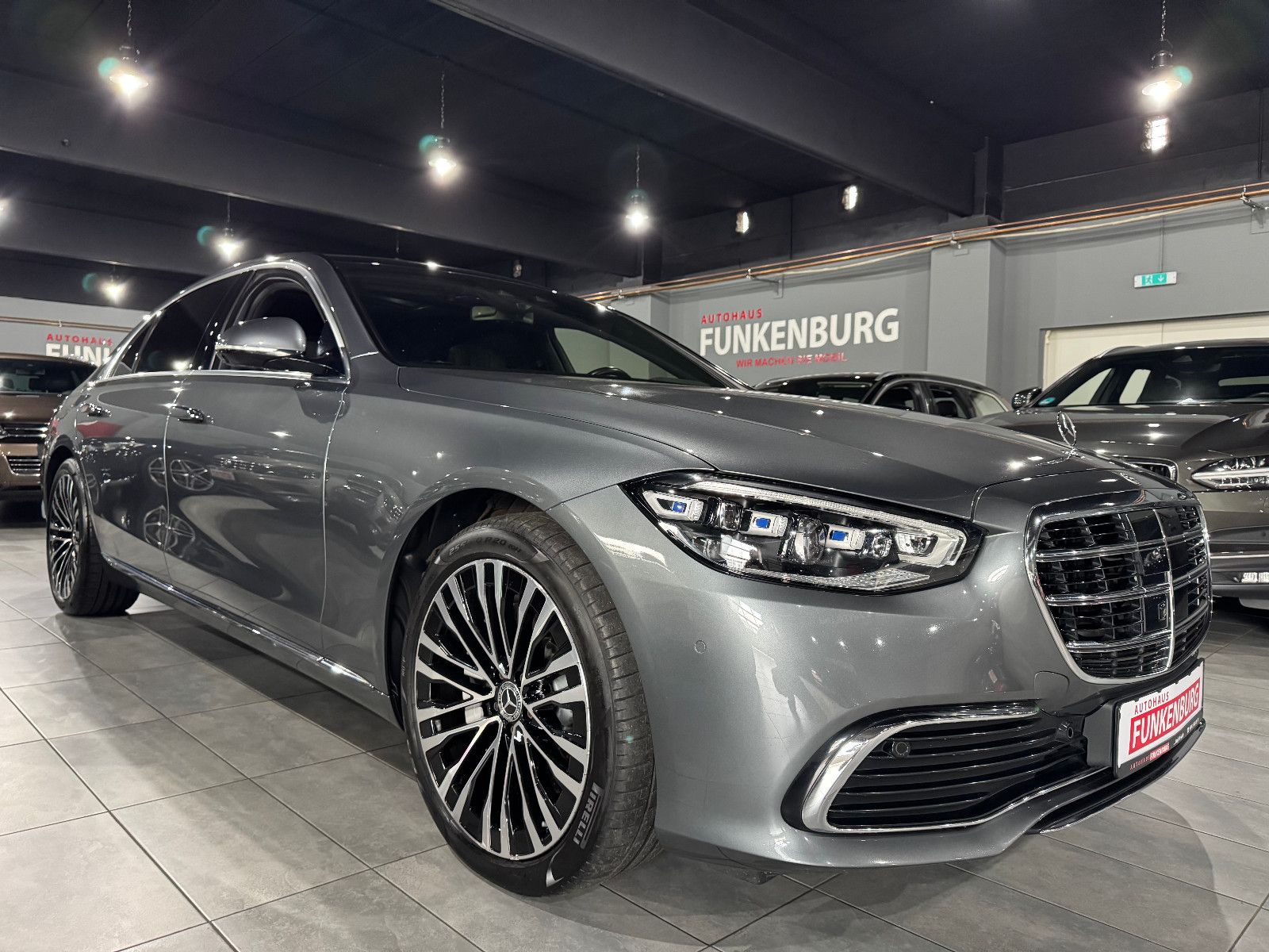 MERCEDES-BENZ S 350 d 4M Lang 3xTV/PANO/DISTR/360°/3D HUD/HAL