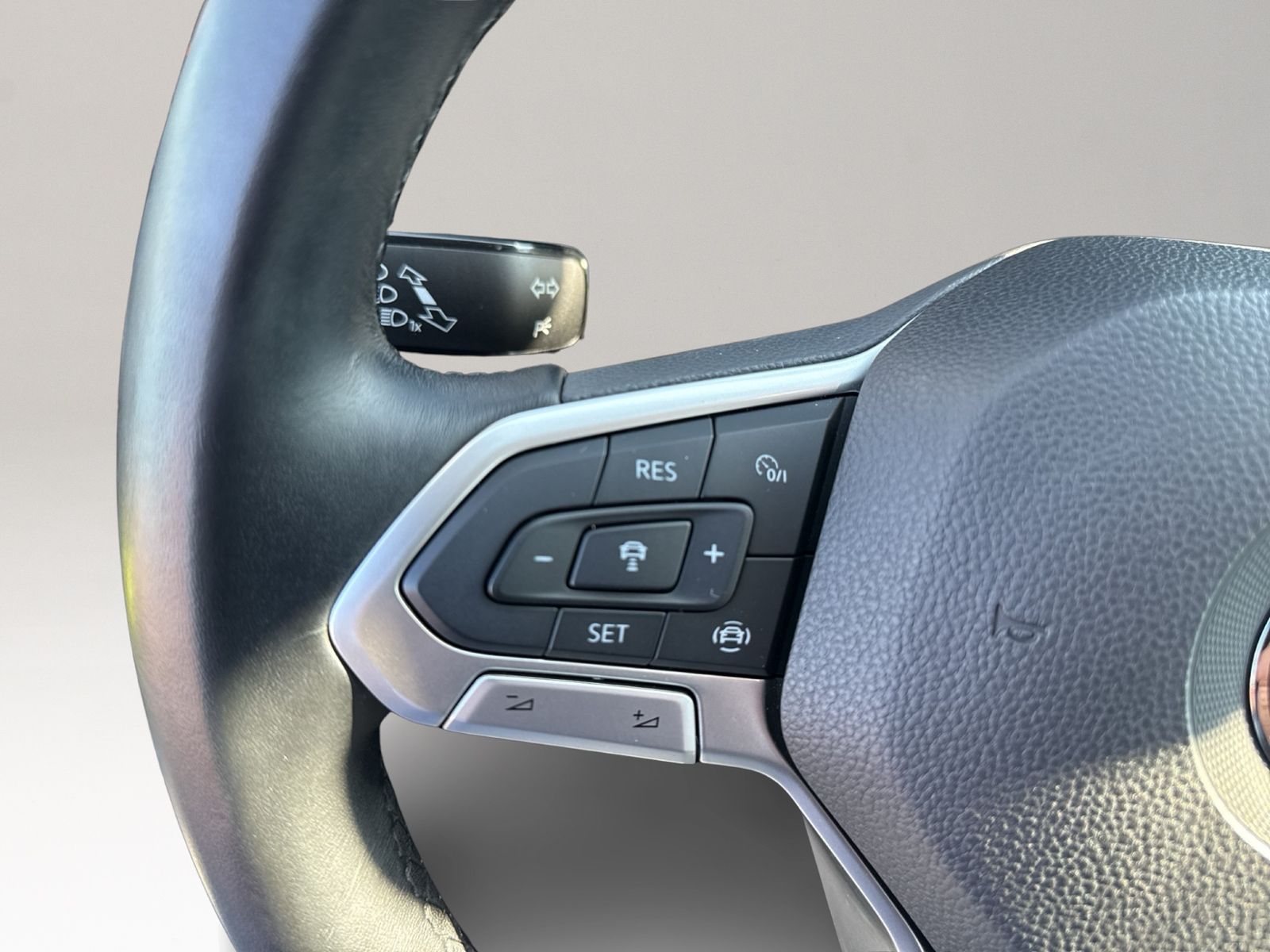 Golf VIII 1.0 TSI Active, Standhzg, Matrix, ACC,