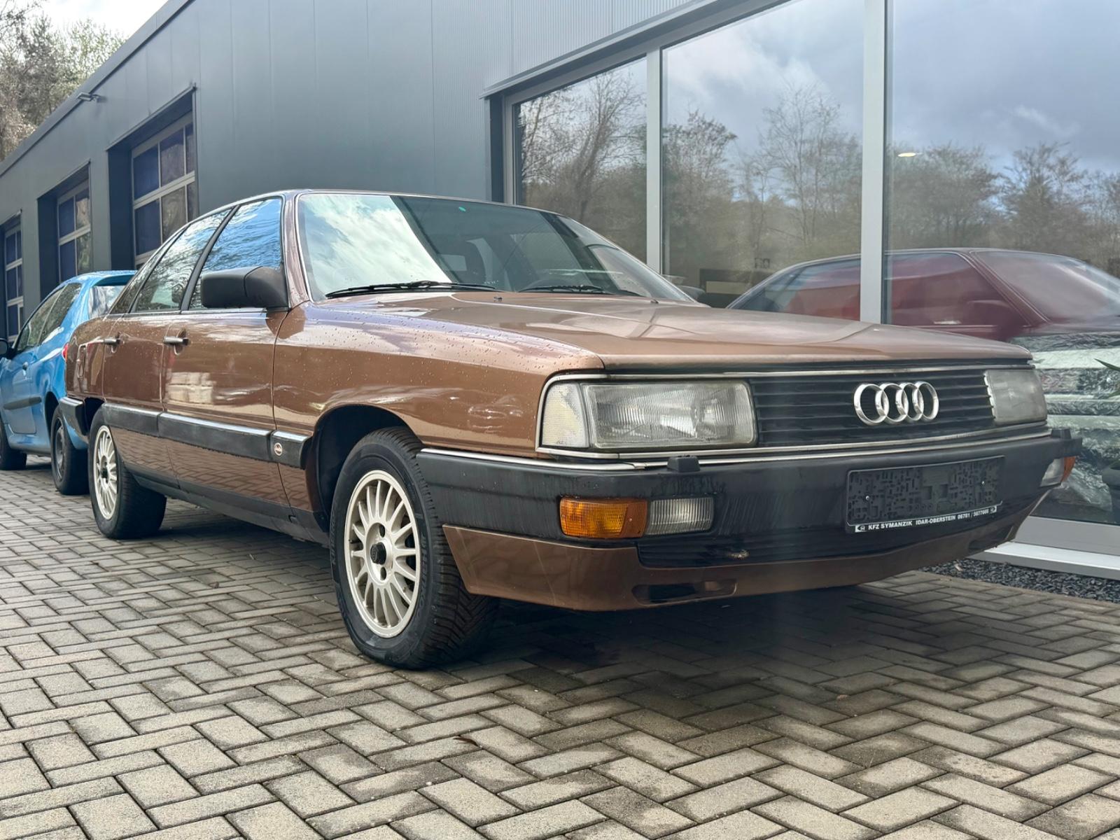 Audi 200 turbo (C3) 10V