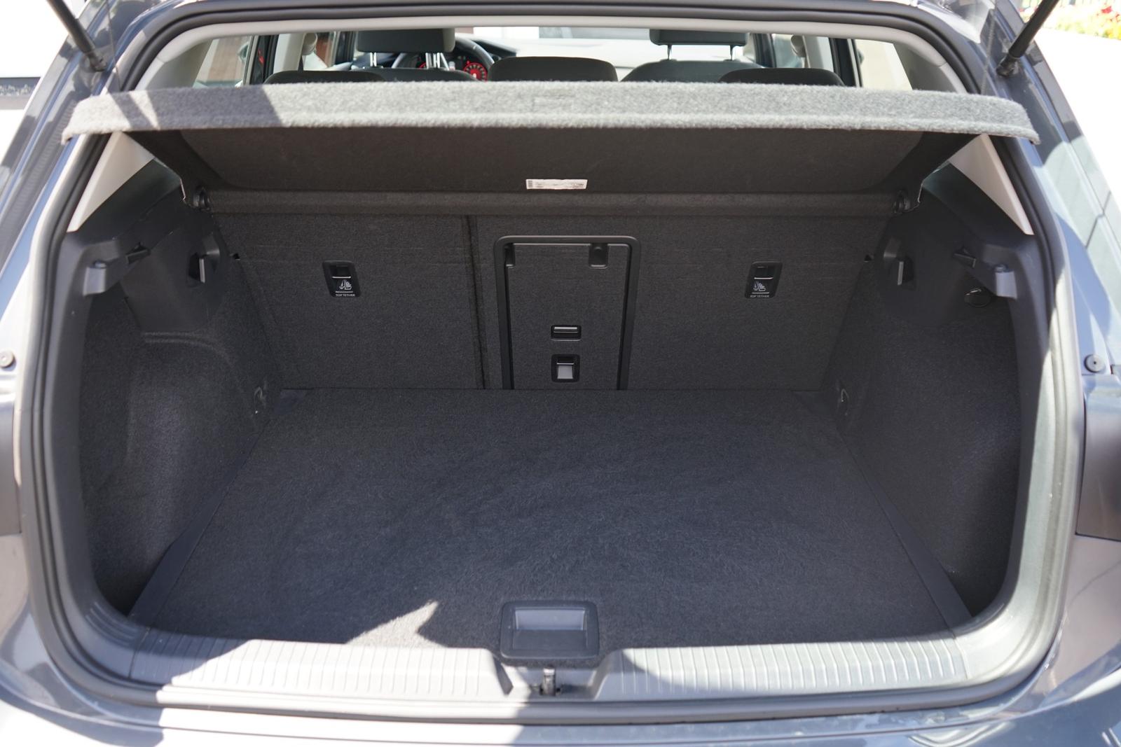 Volkswagen Golf VIII 1.0 TSI Life LED ACC App Connect, миниатюра 8