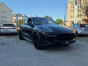 Porsche Cayenne - 7