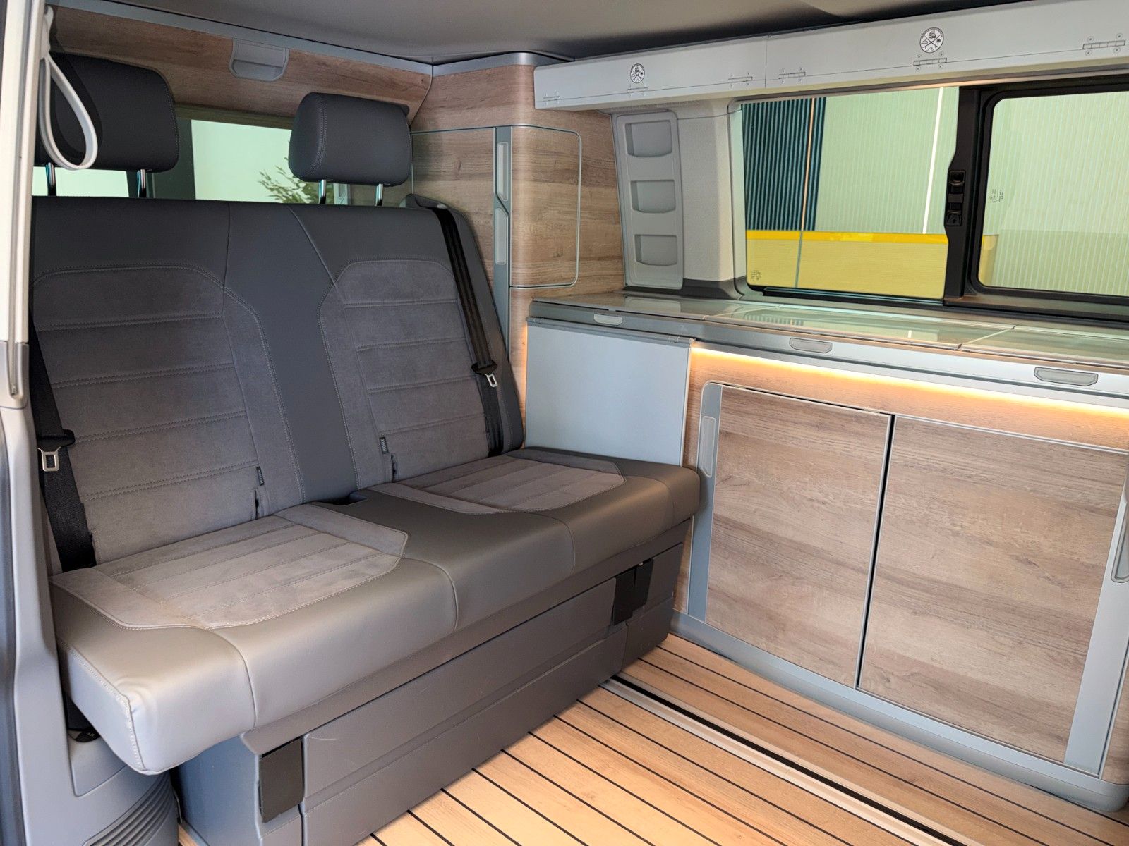 Volkswagen T6.1 California Ocean FWD 2.0 TDI 150PS DSG foto 25