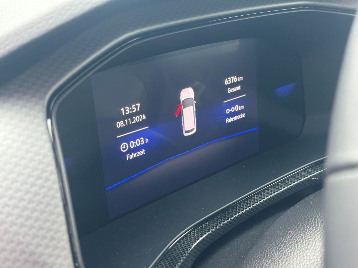 Volkswagen T-Cross 1.0 TSI Neues Modell digitales Cockpit foto 5