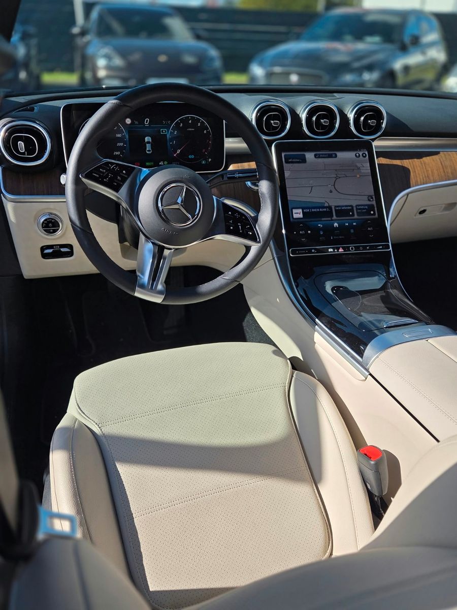 Fahrzeugabbildung Mercedes-Benz C 180 Avantgarde Limousine /erst 820 km!!