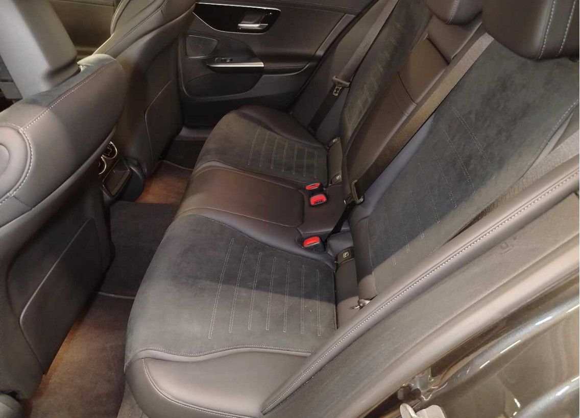 Fahrzeugabbildung Mercedes-Benz C 220d 9G AMG Line LED/NAVI/VIRTU/SHZ/HIFI/AHK