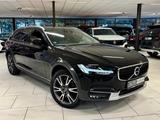 Volvo V90 2.0 D5 CC AWD AUT AHK LEDER LED SHZ CAM PDC - Volvo V90 Cross Country aus 2018