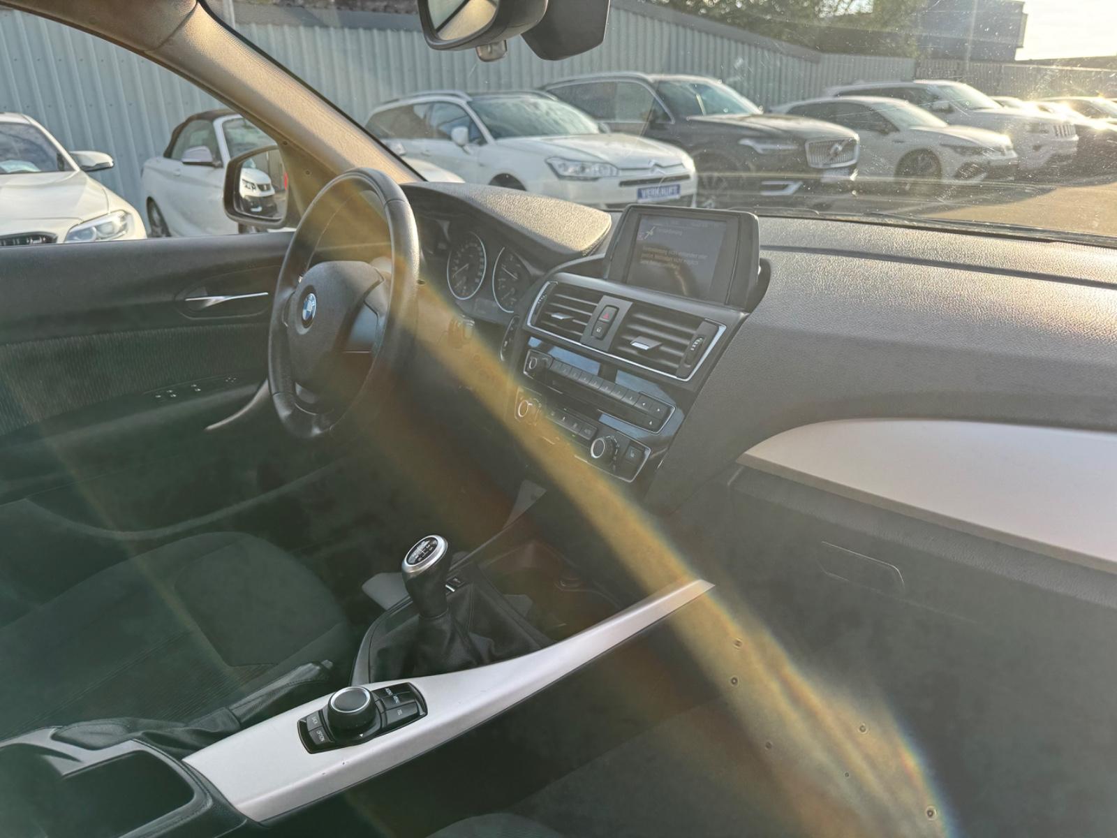 BMW 116 i *5TÜR*TÜV NEU*GARANTIE*2 HAND*SITZH*4S