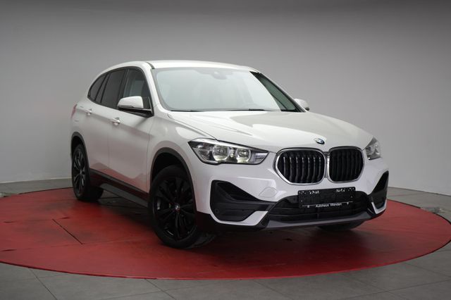 BMW X1 sDrive18d Navi/LED/AHK/Shzg