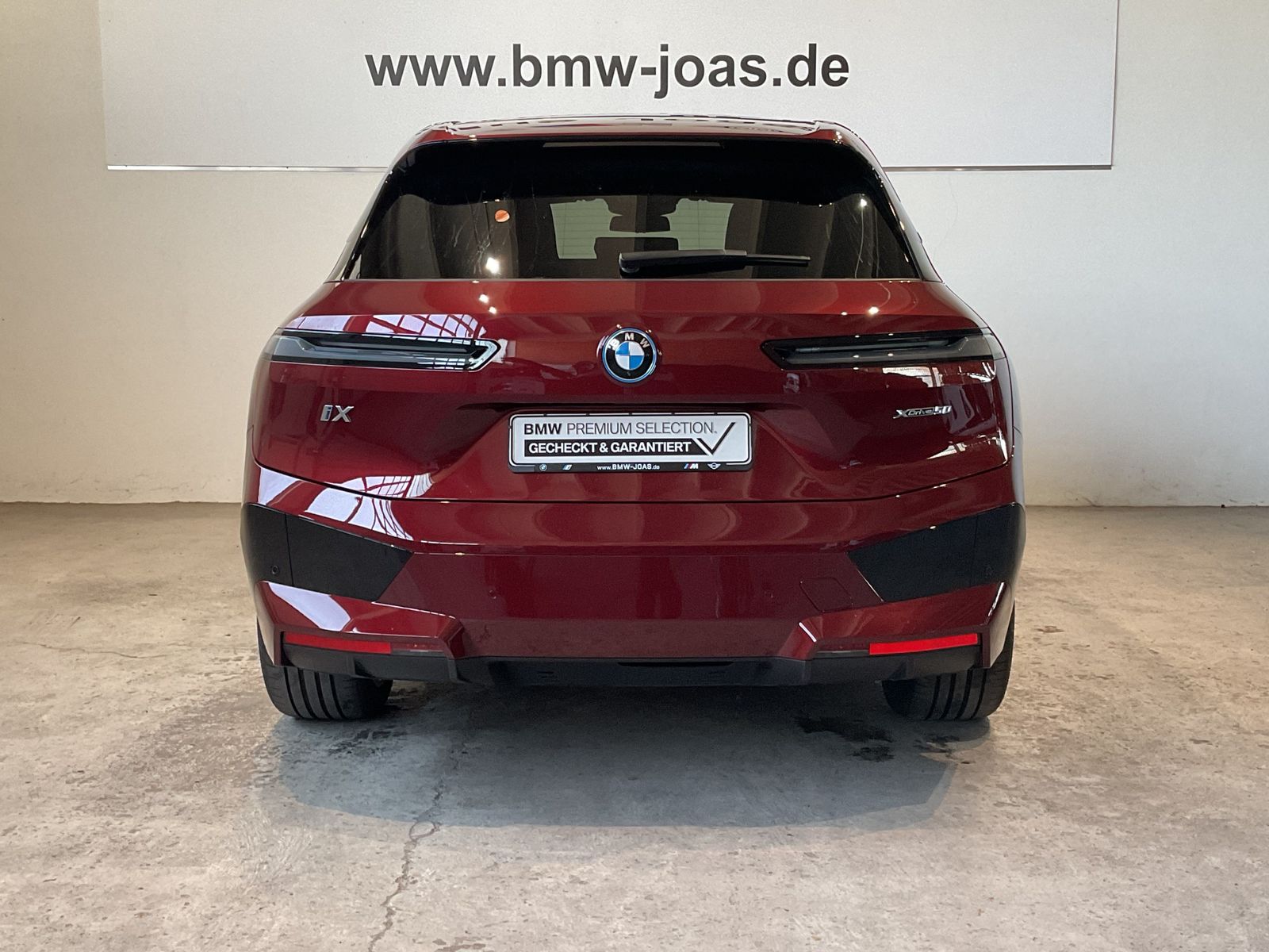 Fahrzeugabbildung BMW iX xDrive50 Sportpaket, aktive Sitzbelüftung vor