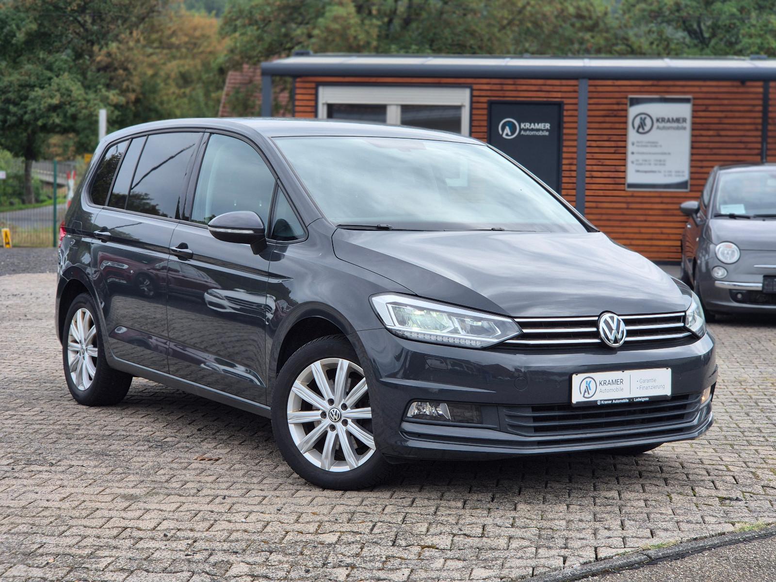 Volkswagen Touran 1.6 TDI  DSG  / Navi / LED / SHZ