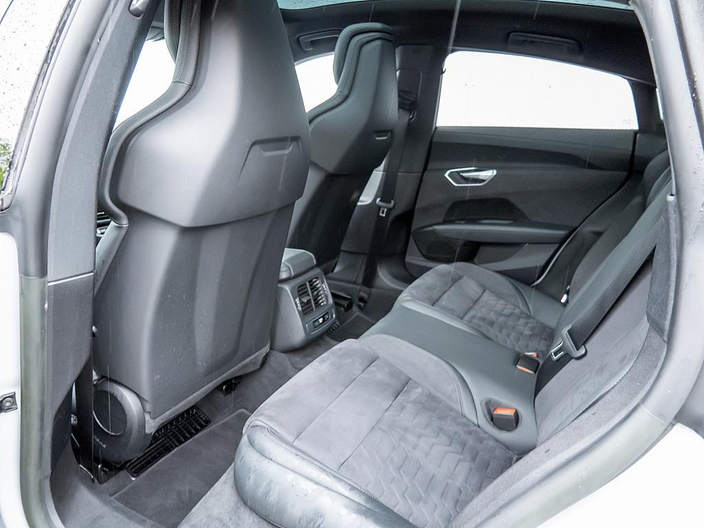 Audi e-tron GT quattro MATRIX LUFT PANO ACC HUD