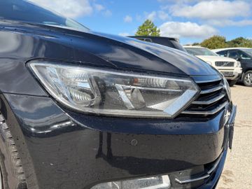 Volkswagen Passat - 4