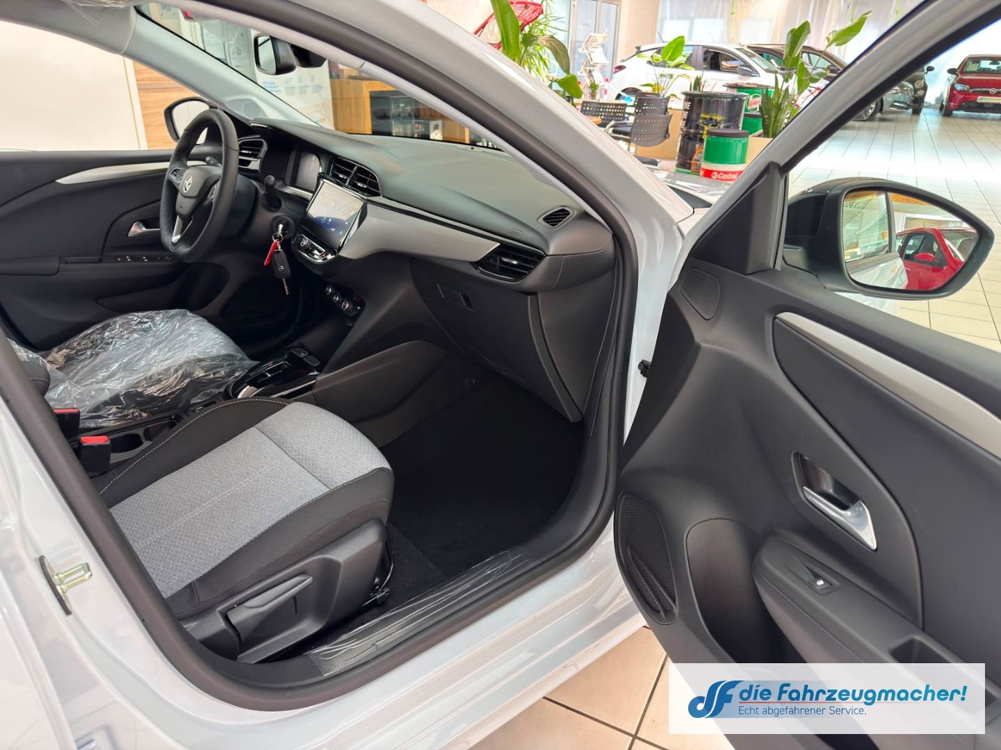 Fahrzeugabbildung Opel Corsa-e F e Edition Digitales Cockpit LED Apple