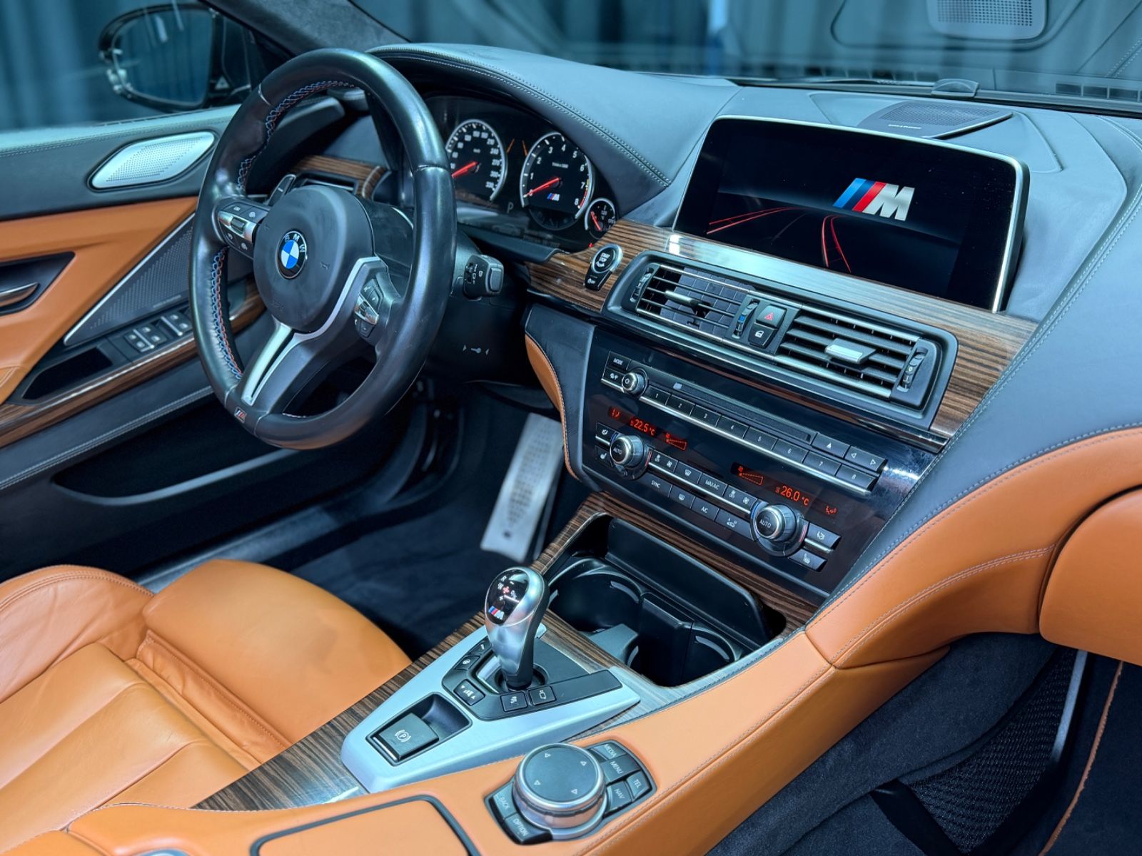 Fahrzeugabbildung BMW M6 Gran Coupe Competition|B/O|NIGHT-VISION|VOLL|