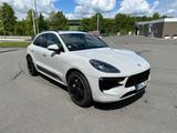 Porsche Macan Turbo 