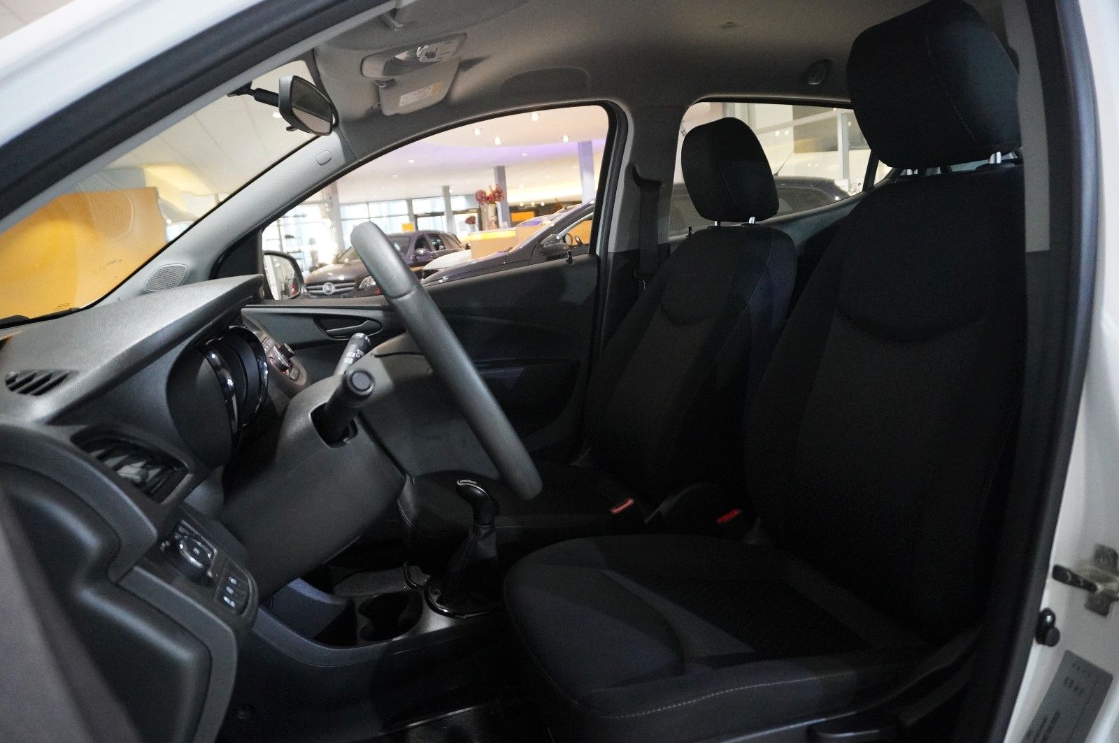 Fahrzeugabbildung Opel Karl 1.0 EDITION 5-TÜR KLIMA/USB/TEMP./BT