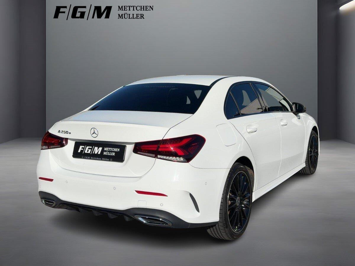 Mercedes-Benz A 250e Limousine AMG-Line/LED/Night-Paket/Tempom